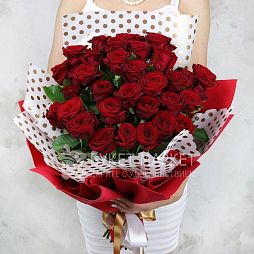 Букет цветов для бывшей  из 33 красных роз