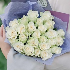 25 белых роз (Кения) 40 см Standart