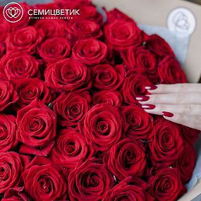51 красная роза (Россия) 40 см