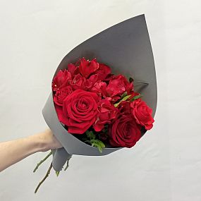Букет с розами Пламя