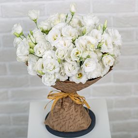 Букет из эустомы