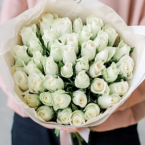 41 белая роза (Кения) 40 см Standart