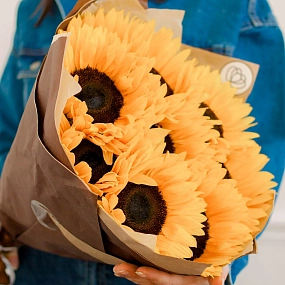 описание значения Букет из 9 подсолнухов