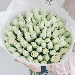Букет на свадьбу от родителей  из 75 белых роз 40 см (Кения)