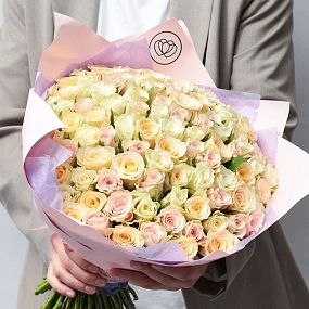Букет из 101 розы 30 см нежный микс (Кения)